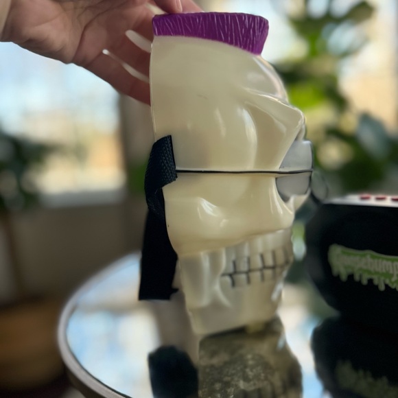 RARE HTF 1996 Goosebumps Curly The Skeleton Mask With Voice Changer Sound Box - Picture 10 of 17